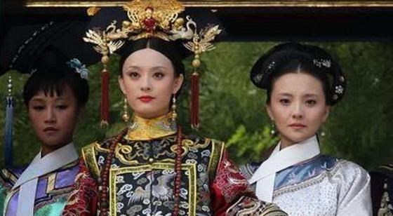 苏培盛|《甄嬛传》甄嬛生下龙凤胎时，为什么最高兴的会是苏培盛呢？