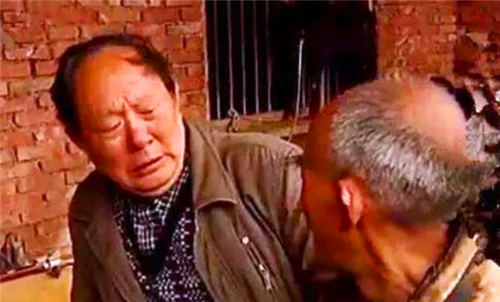 拐卖 单身汉花120元买女大学生，让她与猪同住17年，发现时已神志不清