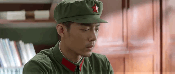 肖战|同组演员分享肖战拍摄现场的感受：忍不住落泪