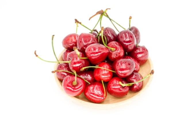 血糖|胰岛素分泌不足，不能吃西瓜？医生：想要胰岛好，两水果或可多吃