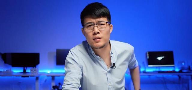 肖战|不怕粉丝吹就怕直男侃，肖战商业价值究竟多高？他的分析吓懵粉丝