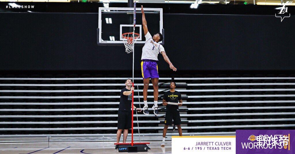 交易 弹跳1米14，曾单场13中12！湖人试训的天才，22岁就要被交易？