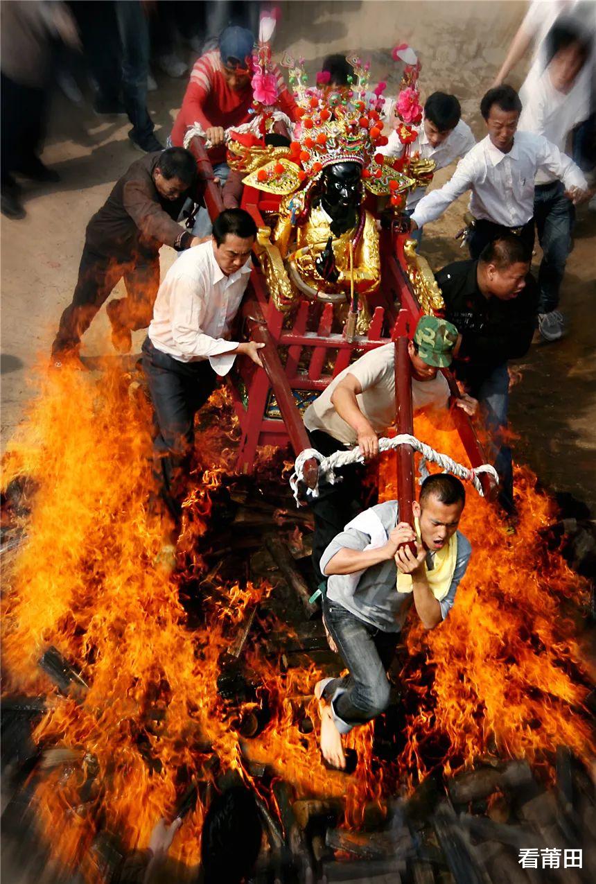 看莆田 一座充满年味的城市:两年了,好想莆田的闹元宵