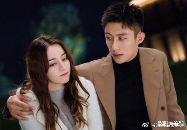 迪丽热巴|迪丽热巴黄景瑜恋情曝光后，首次同台同框出现，网友：画面太甜了！