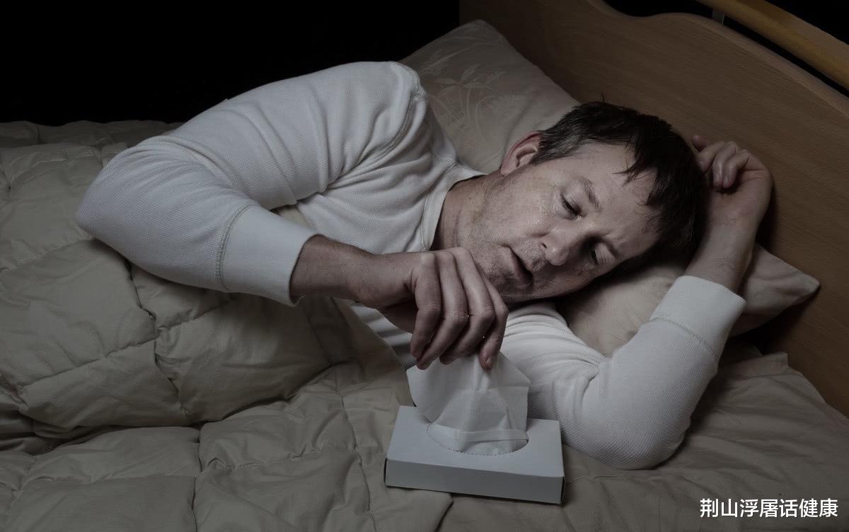 荆山浮屠话健康|晚上睡觉总是爱出汗,怎么回事?提醒:可能跟糖尿病和更年期有关