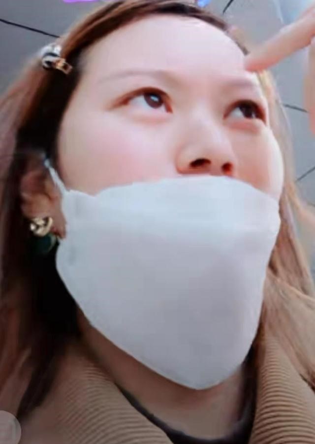 |能妈半夜向大娘汇报抢房过程