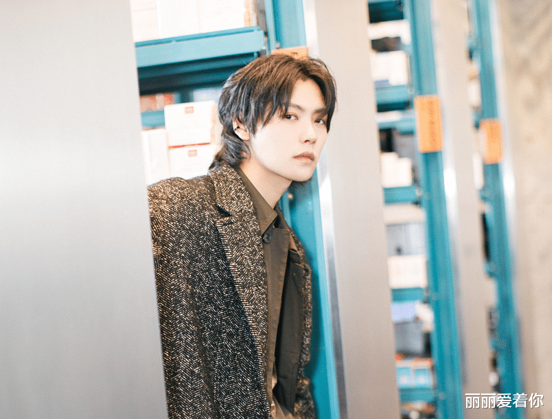 电视剧|从男团退出后，他选择参演电视剧，未来还会有新作品