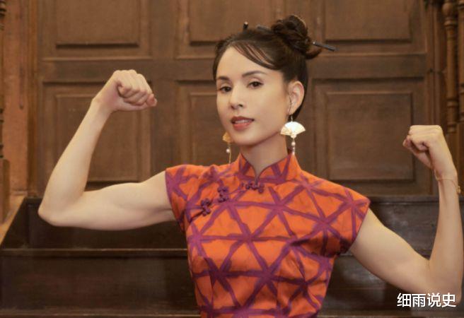 肖战|55岁李若彤户外热舞，瘦到手上青筋明显凸出，自嘲手脚不协调