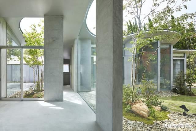 厨房|与场地高度呼应的住宅：让大自然与建筑融为一体，享受呼吸的美好