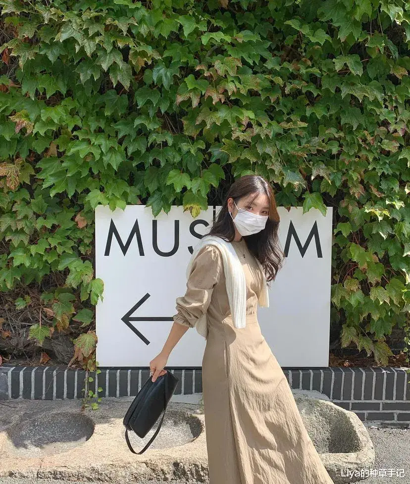 Liya的种草手记 今秋毛衣“不好好穿”火了，气质又好看