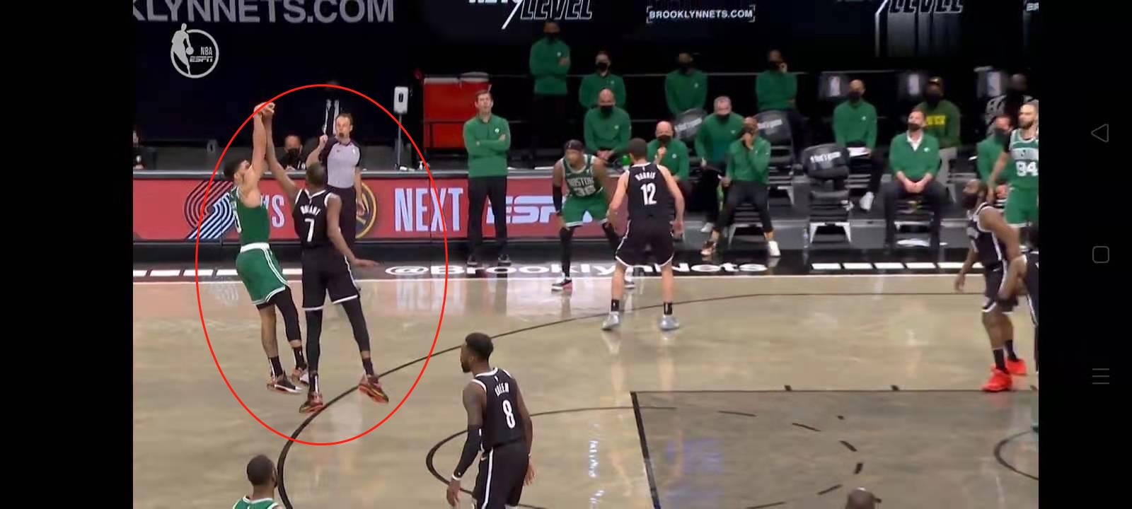 凯文·杜兰特|垫脚+坐到塔图姆脚踝，吃到恶犯的杜兰特是故意的吗？慢镜头给出答案