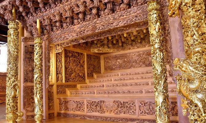 旅游那点事儿 广西一超奢华宫殿，花费近20亿元打造，却至今不知主人是谁