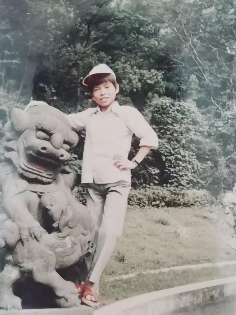 丑故事|闻中 | 漫游喜马拉雅群山,寻访传说中的隐修之地