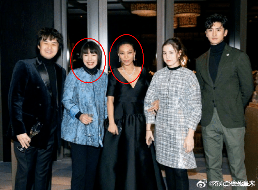 章泽天|4位内地名媛千金，身价4百亿39岁未嫁，章泽天和她同场被冷落