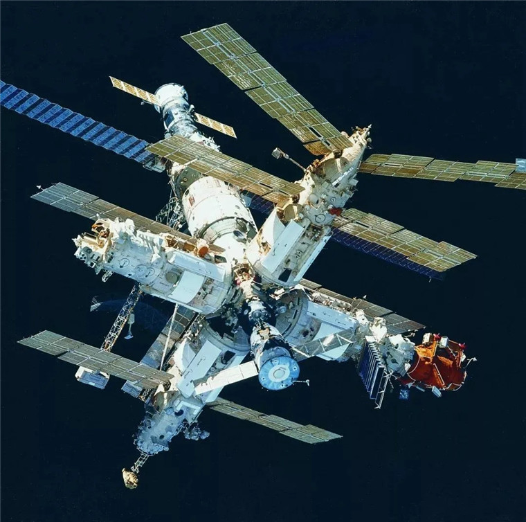 外星人 人类在宇宙非常孤独，应该如何排解人类的寂寞？