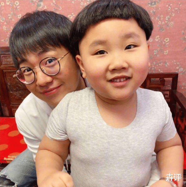 郭麒麟|心疼郭麒麟过得苦，又吐槽郭汾瑒过得好：捧和贬的其实是同一拨人