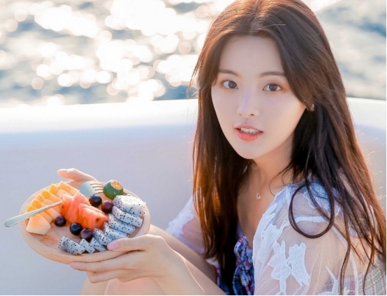 张予曦|杨超越如果努力提升下唱跳,发展会好很多,质疑的声音会变少!