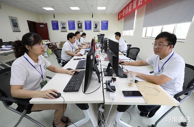 |职场中晋升快的人，具有什么特点？这几个方面，值得有些人反思！