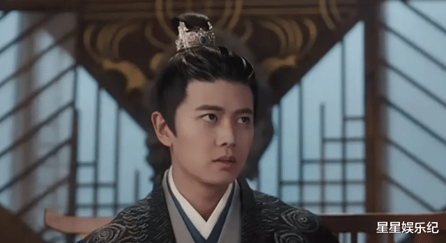 王菲|《周生如故》开播成热款，一半被赞眼神有戏cp感足，一半被批演员浮肿造型好土