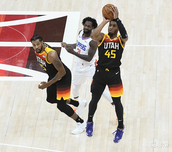 快船队|詹皇钓鱼不忘谋划小卡KD出局！支持82分天才暴走，化身韦德灭网船