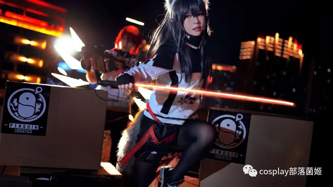 明日方舟|cos：明日方舟能天使和德克薩斯cos正片