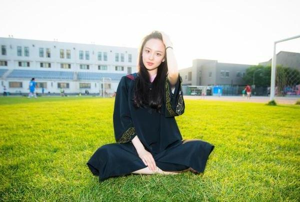 大学|高三女生服药自尽，只因教师让她转艺考上好大学，学艺不好吗？