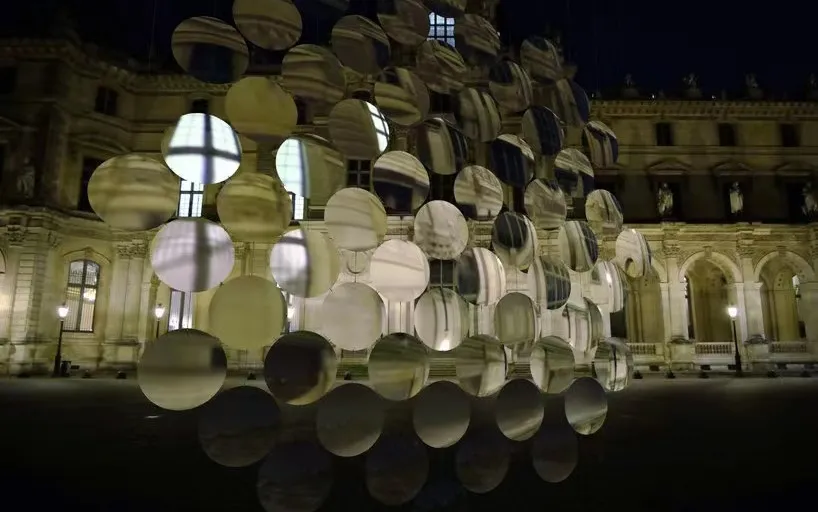 InsDaily 想象力炸裂！在大峡谷吹泡泡，在塞纳河畔看星星：法国人真浪漫！