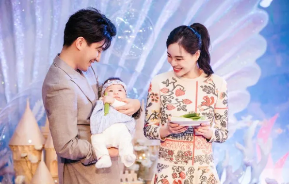 吴敏霞|官宣怀孕！悄悄恋爱13年：她嫁的“豪门”，不输郭晶晶