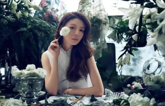 安以轩|她被誉为“黑道公主”,曾两段爱情被人截胡,如今被陈荣炼宠上天