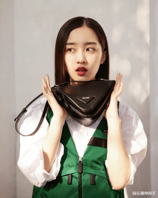 邓恩熙|童星邓恩熙长大了，从小配角到大女主，16岁的她变化颇大