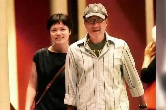 李宗盛|李宗盛三婚照片刷屏：那个女孩小他27岁
