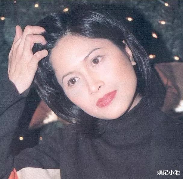 黄家驹|《我本善良》31年后:女主56岁未婚未育,女4号为黄家驹守灵至今