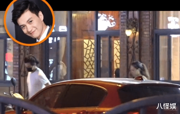 周一围|奶茶事件后，周一围和女助理再被拍，小跑上车保持距离满满求生欲