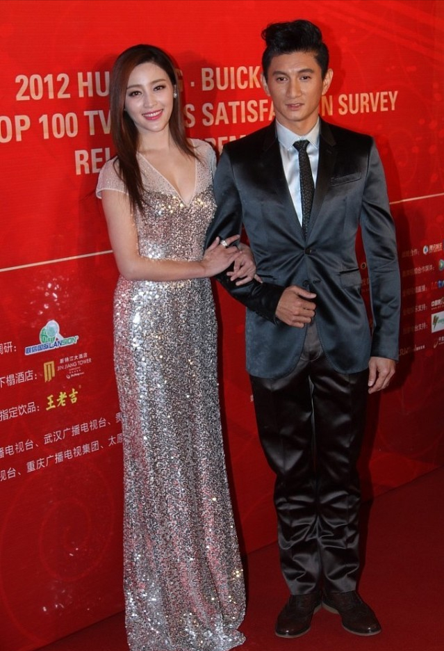 Lady变美日记 甘婷婷穿“镶钻裙”一点不俗,造型华丽高贵,丰腴身材好惹人爱