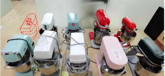 茶苏苏烘焙日记|一口气测评10款淡奶油!抹面、做馅该用啥,看完这篇全知道!