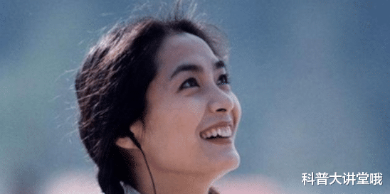 包贝尔|原来她早已离世！患癌9年一人对抗病魔，葬礼上佟大为哭到晕厥！