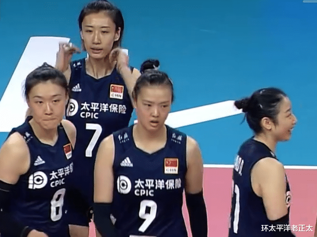 女排|官宣！中国女排积分暴跌12分，丢掉世界第2！最新形势：第3位置也悬了