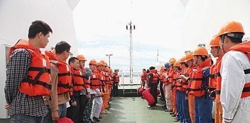 家中大小宝|如果遇到大风浪天气,船舶会因风浪太大而被吹翻沉入大海里面吗?