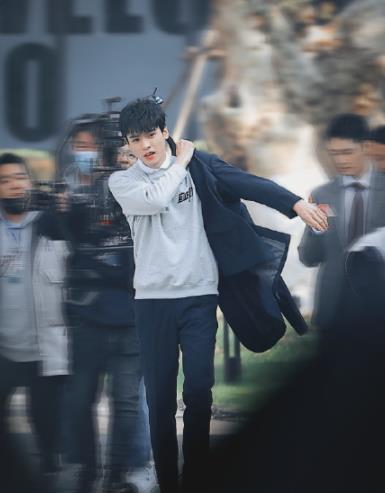 黄磊|龚俊新剧官宣阵容，没想到《山河令》后，还能等来他俩的二搭！