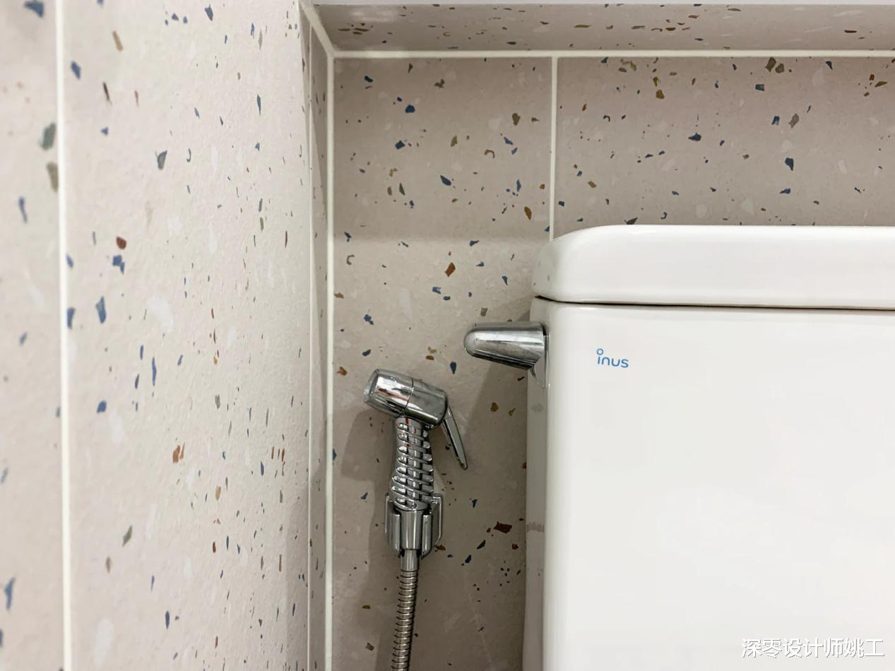 孩子上高中买了套二手学区房, 一分为二的阳台, 看着太通透了!