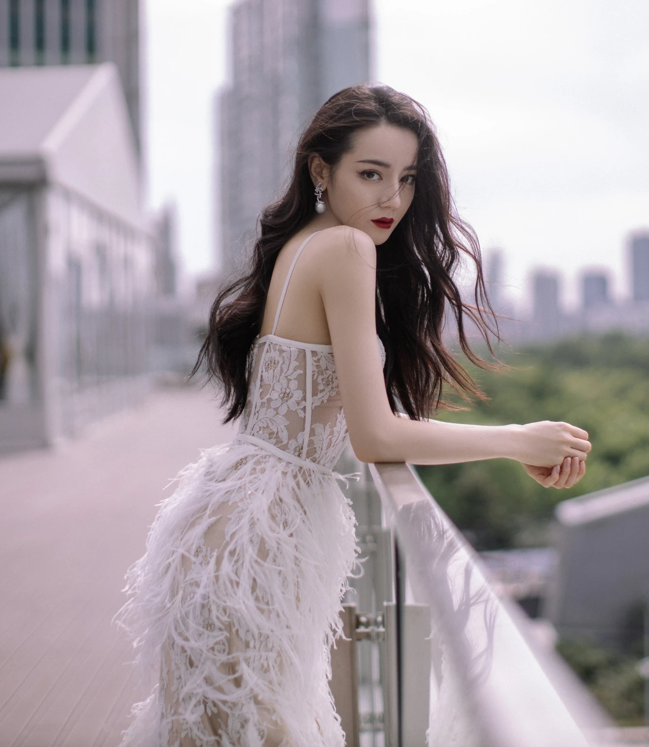 沈腾|古力娜扎的脸，怎么越来越塑料网红了？