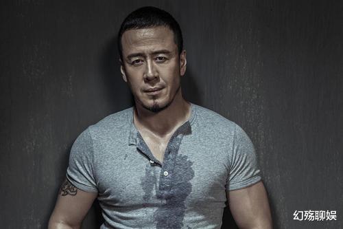 杨坤|杨坤的“软饭”情史，沦为街头卖唱的他不仅仅是因为得罪了刘德华