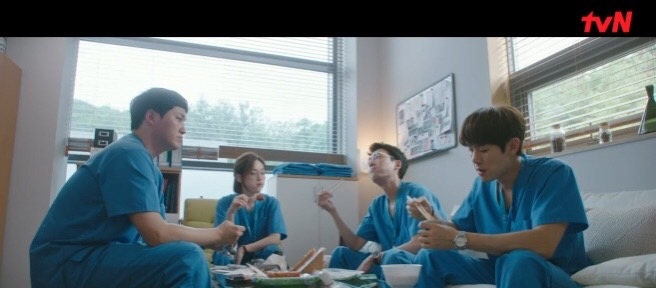 花样男子|《机智的医生生活2》结局虽然暖心却被网友吐槽：像《花样男子》2.0