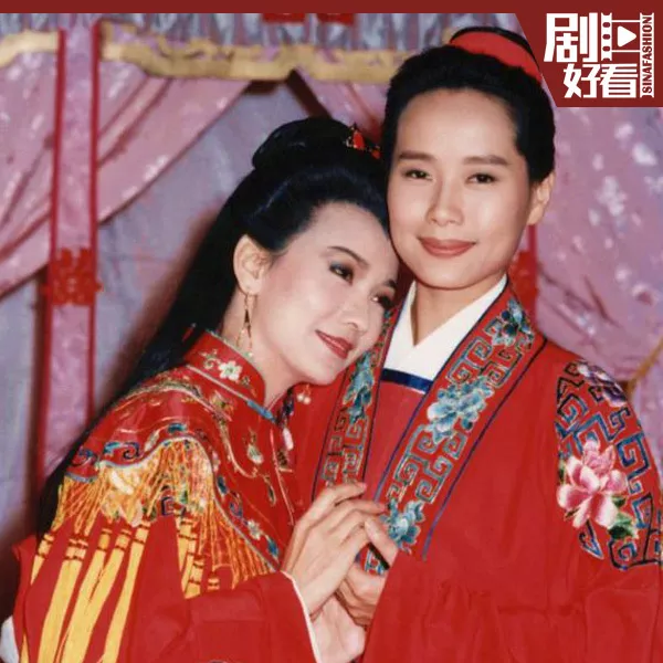 艾小羊|艾小羊:P图造假扮嫩!67岁做顶流,姐姐真敢!