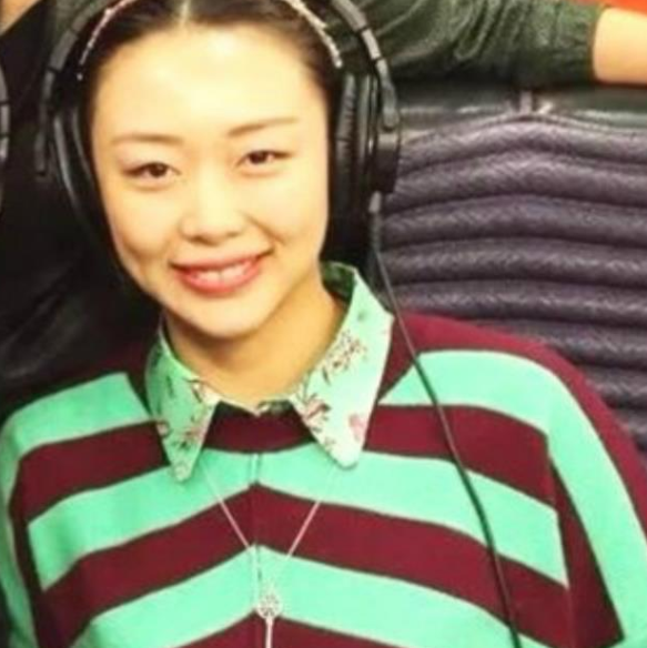 濮存昕|濮存昕“隐藏”34年女儿曝光！才华出众身份不简单，难怪不公开