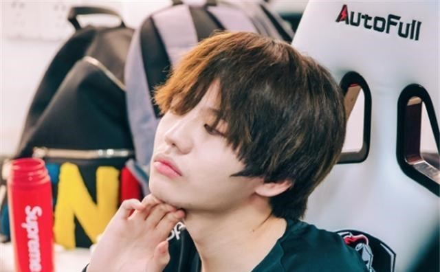 李知行讲育|EDG晋级之后，RNG也悄悄落地已经回来？刘青松说出小明的开播时间