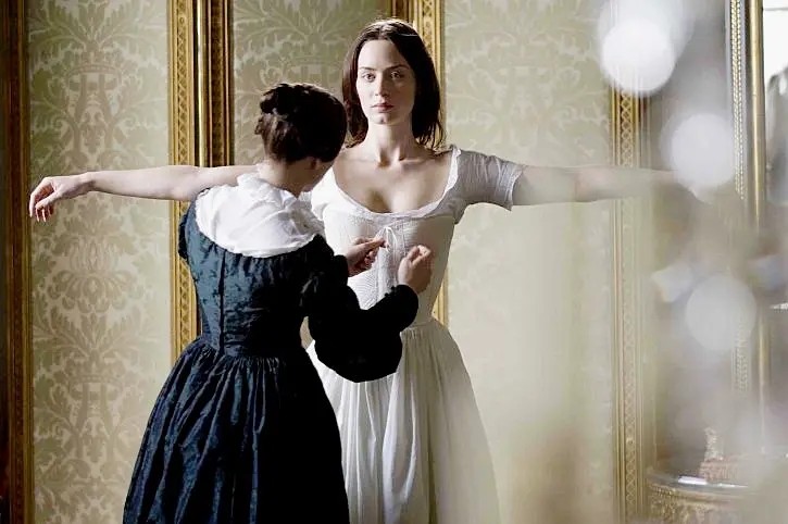 维多利亚女王:17年生了9个孩子,后代遍布欧洲,可她恨极了生育