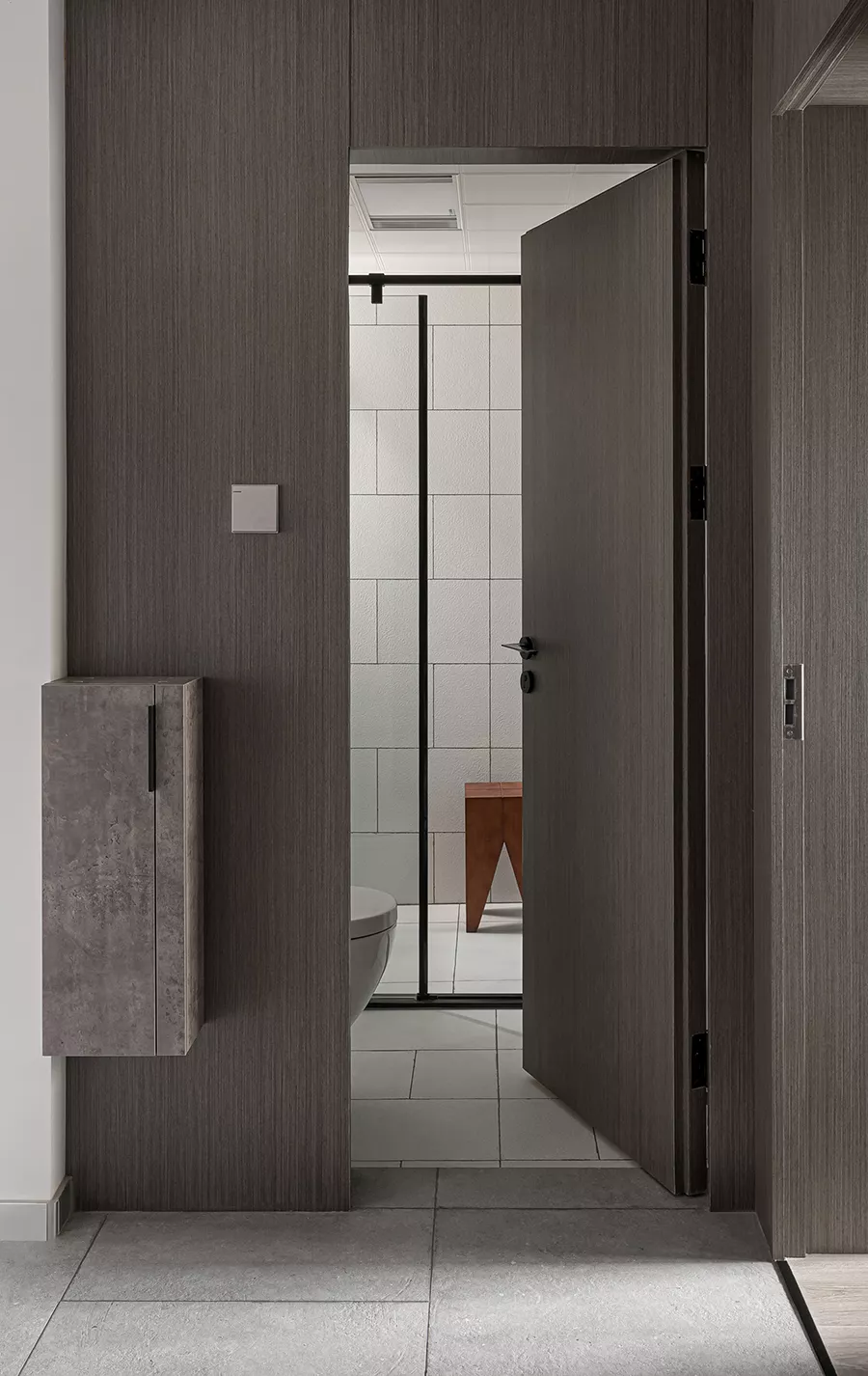 98㎡极简风的家,全屋高级灰+原木风,格调十足!