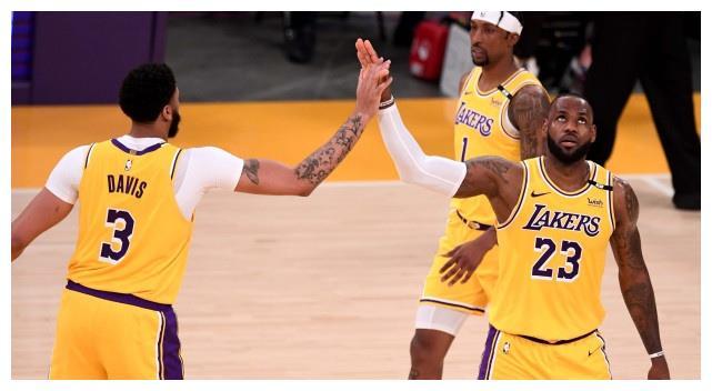 勒布朗·詹姆斯|太陽主教練：詹眉已經(jīng)可以比肩OK組合，詹姆斯竟然還在進(jìn)步