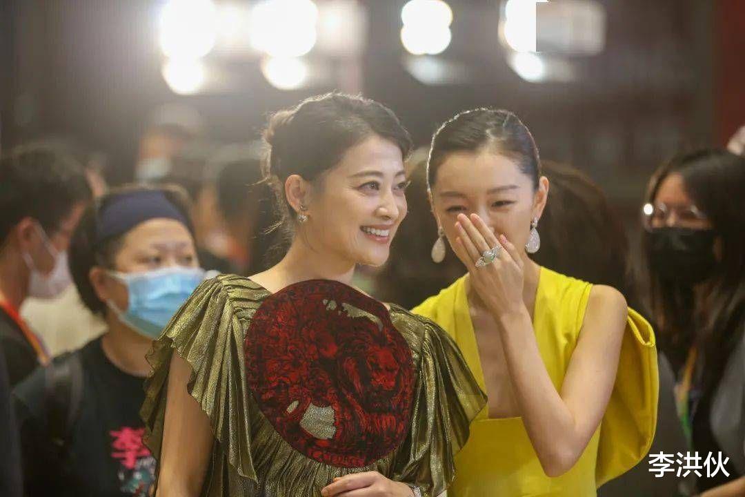 梅婷|梅婷近期产量有点高,三部戏角色差异大,颜值差距也大